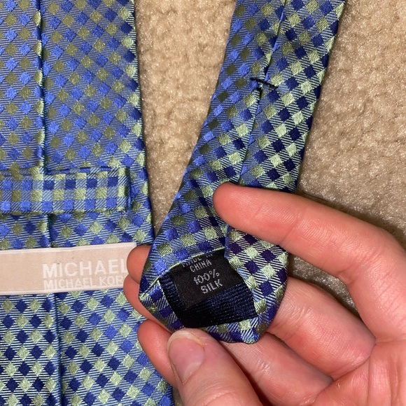 MICHAEL KORS SILK TIE WITH BLUE AND GREEN PLAID PATTERN - Picture 5 of 8